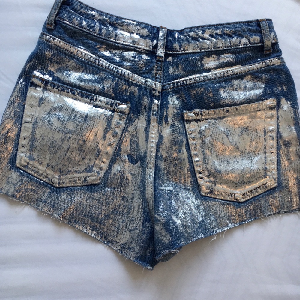 Topshop Mom Jean Shorts cutoffs with silver paint - Picture 7 of 7